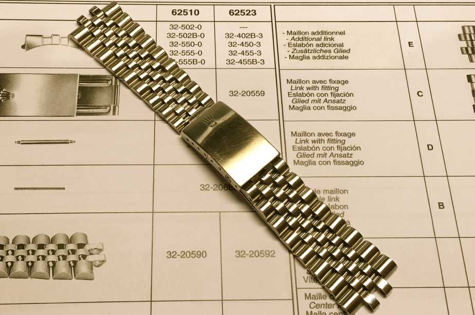 Rolex band stretch repair. Jubilee and Oyster bracelets repair.